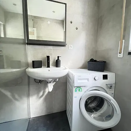 דירה 2 Denis 2 *