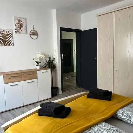 2 Denis 2 Apartment